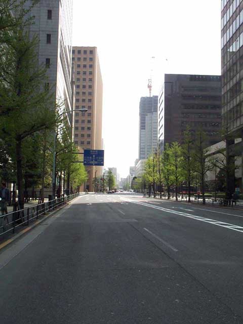 Tokyo_April_2001_Pic01